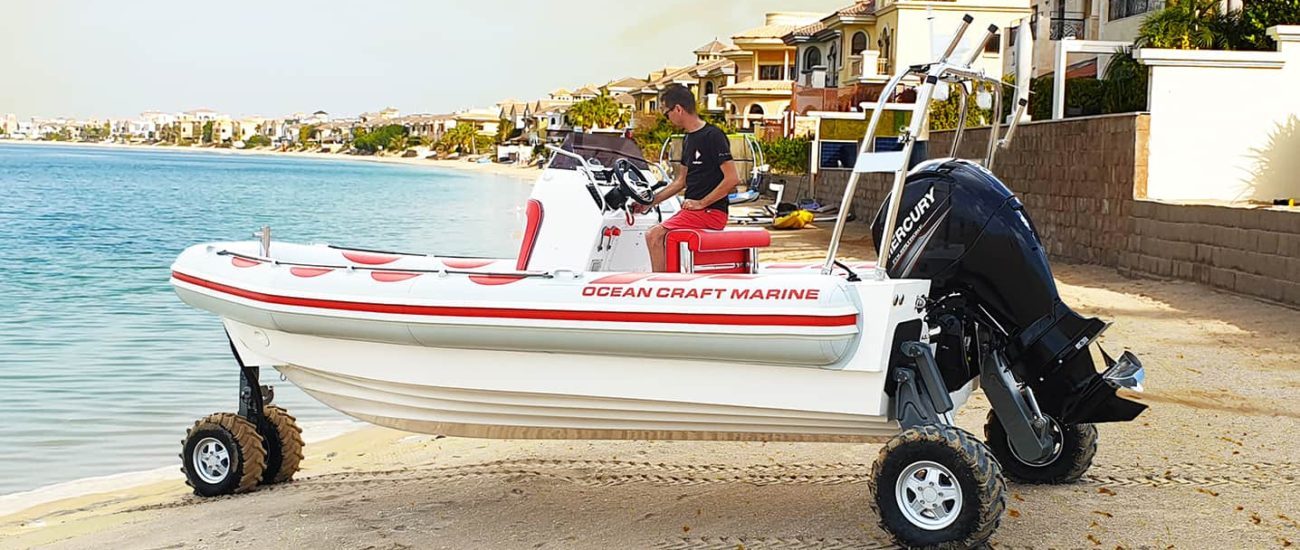 amphibious boat on the palm jumeirah